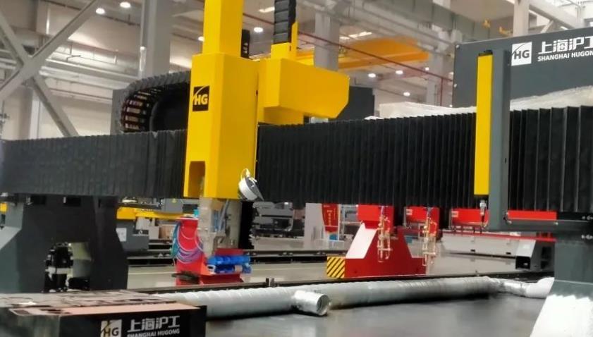 光纖激光切割機(jī)